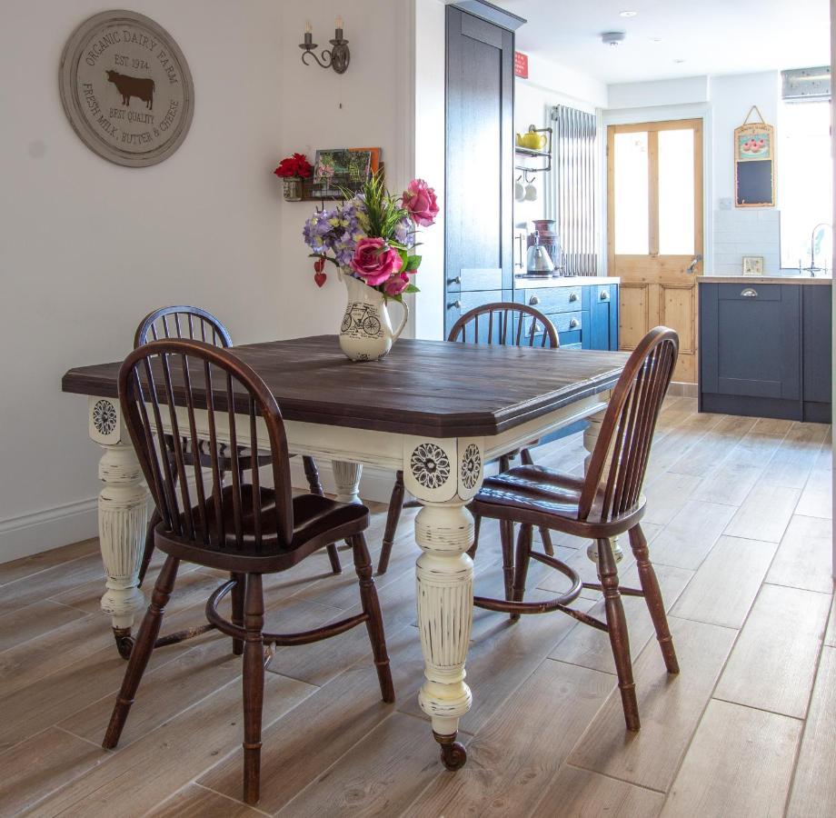 فيلا Stylish Town Centre House With Garden And Parking Opposite Bury St. Edmunds المظهر الخارجي الصورة